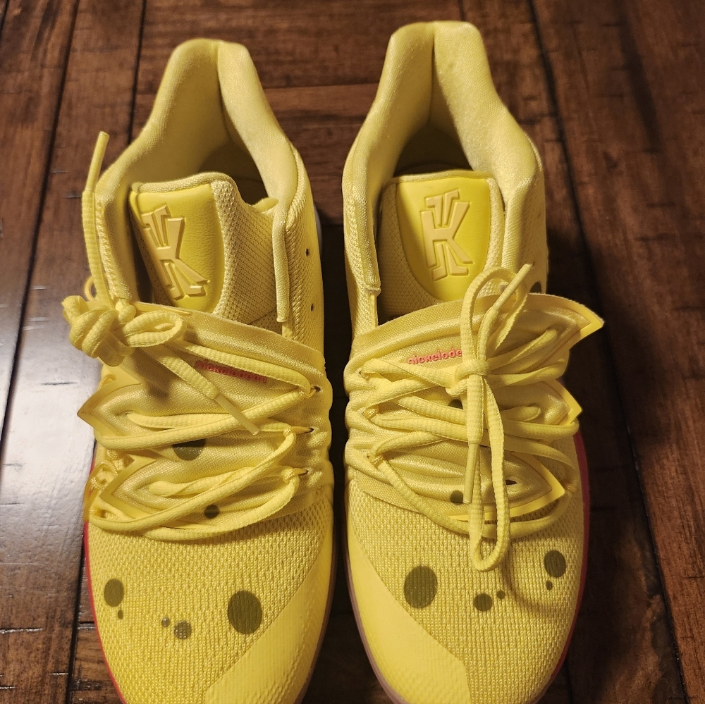 Size 7Y - Nike SpongeBob SquarePants x Kyrie 5 SpongeBob - Picture 3 of 11